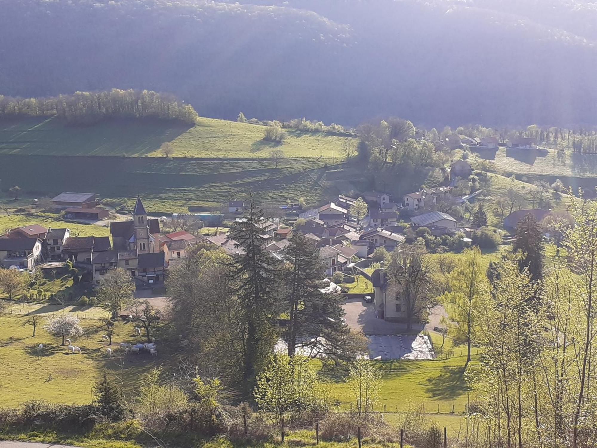 O Joli Bugey Villa Saint-Rambert-en-Bugey ภายนอก รูปภาพ