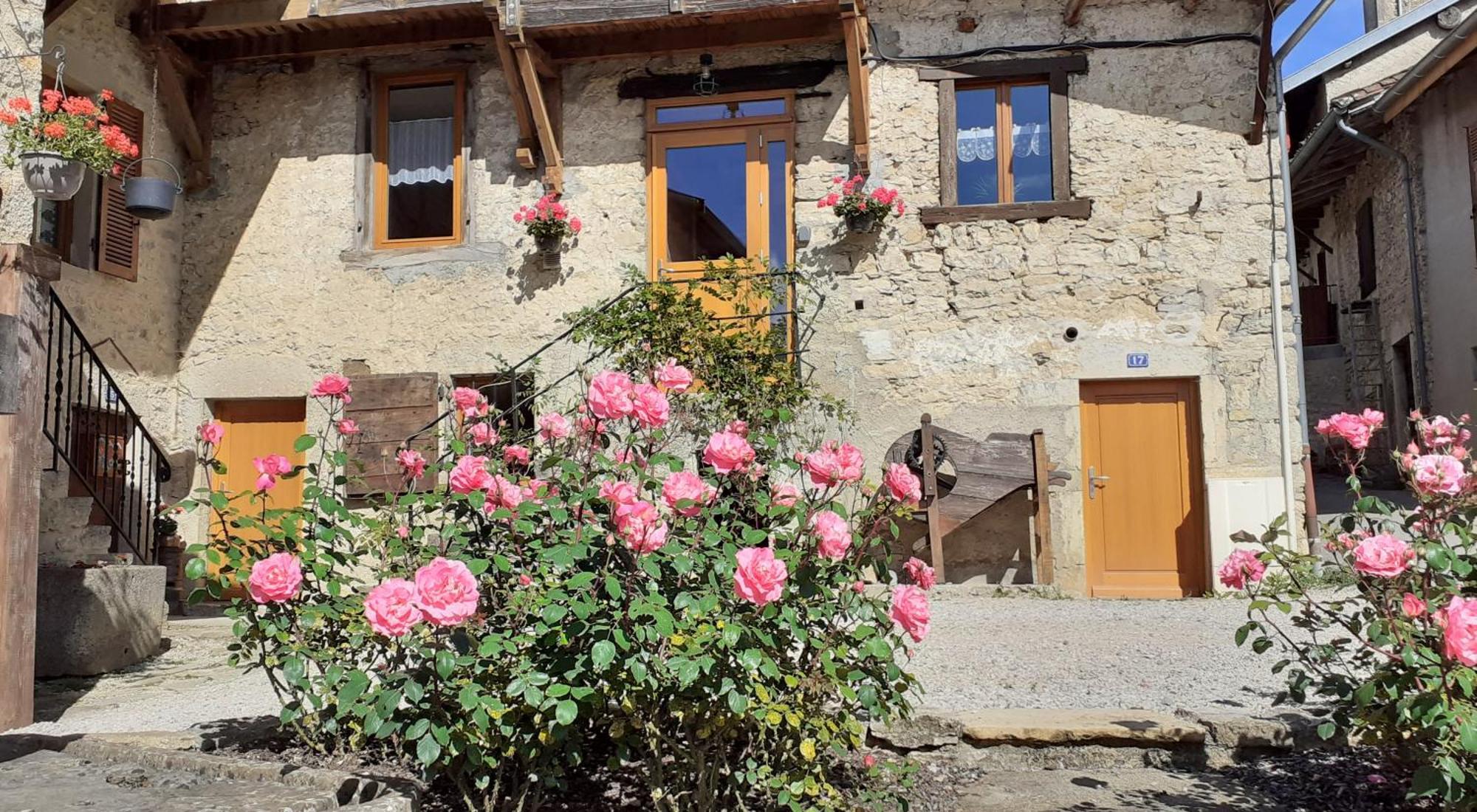 O Joli Bugey Villa Saint-Rambert-en-Bugey ภายนอก รูปภาพ
